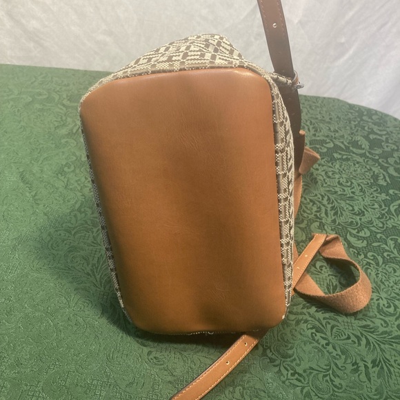 TOMMY HILFIGER BACK PACK ADJUSTABLE STRAPS - Picture 9 of 13